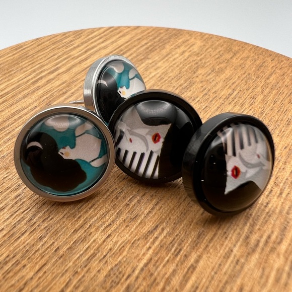 Classic Edgy Round Stud Earrings - Retro Stylish Stud Earrings set of two - Picture 13 of 13